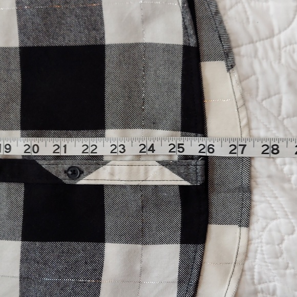 -🆕 Maurices Plaid Flannel XL Shirt Black White Silver Metallic Long Sleeve, NEW - Picture 9 of 9